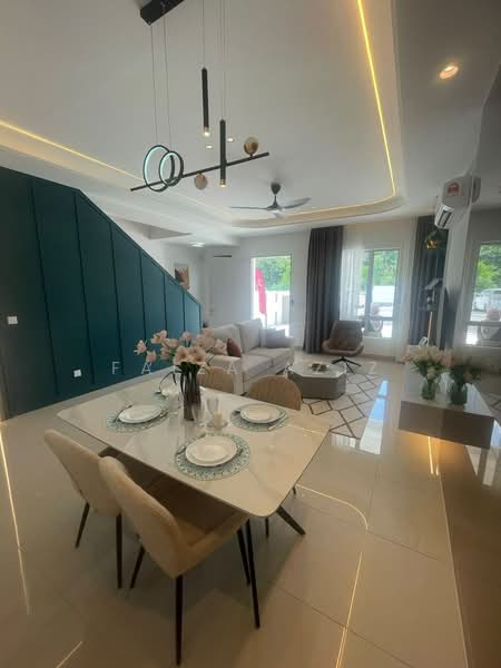Rumah Teres untuk Dijual di Rawang (Selangor) - Faiza Aziz - Living Room - PropertyGuru.com.my