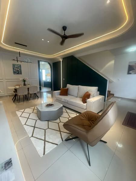 Rumah Teres untuk Dijual di Rawang (Selangor) - Faiza Aziz - Living Room - PropertyGuru.com.my