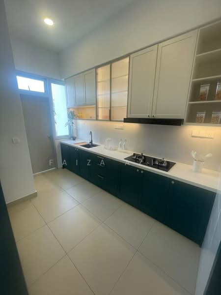 Rumah Teres untuk Dijual di Rawang (Selangor) - Faiza Aziz - Kitchen - PropertyGuru.com.my