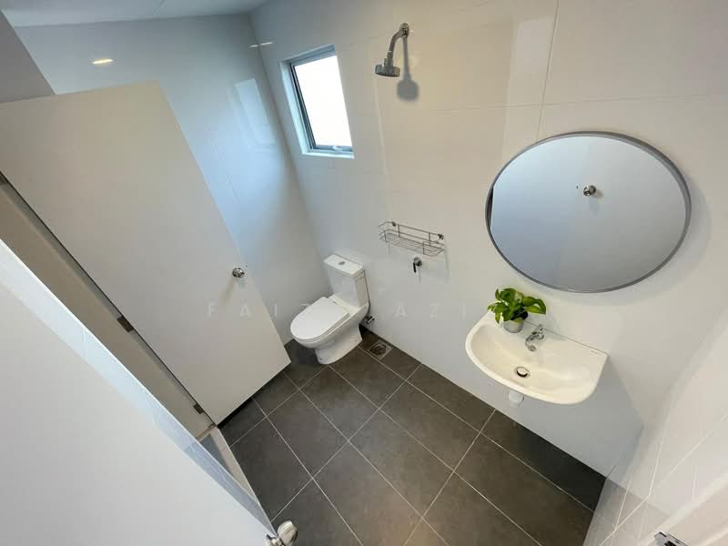 Rumah Teres untuk Dijual di Rawang (Selangor) - Faiza Aziz - Bathroom - PropertyGuru.com.my