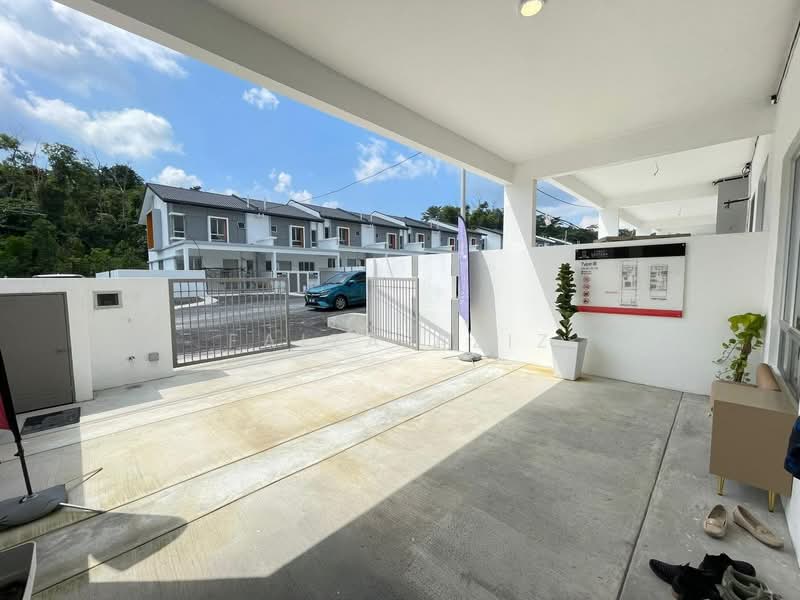 Rumah Teres untuk Dijual di Rawang (Selangor) - Faiza Aziz - Exterior - PropertyGuru.com.my