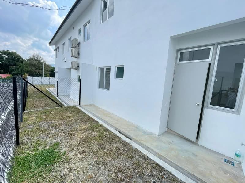 Rumah Teres untuk Dijual di Rawang (Selangor) - Faiza Aziz - Exterior - PropertyGuru.com.my