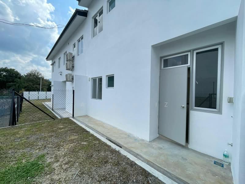 Rumah Teres untuk Dijual di Rawang (Selangor) - Faiza Aziz - Exterior - PropertyGuru.com.my
