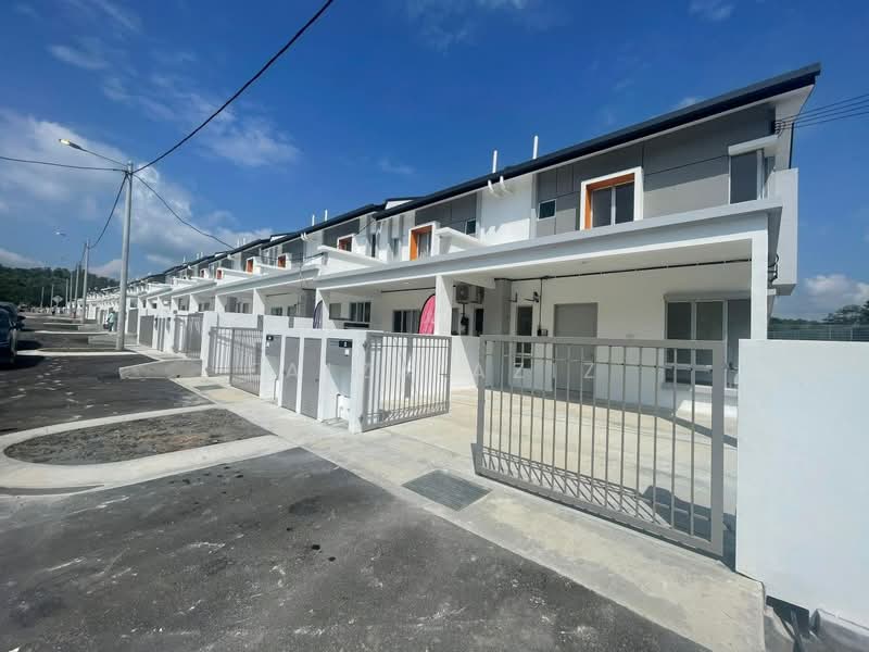Rumah Teres untuk Dijual di Rawang (Selangor) - Faiza Aziz - Exterior - PropertyGuru.com.my
