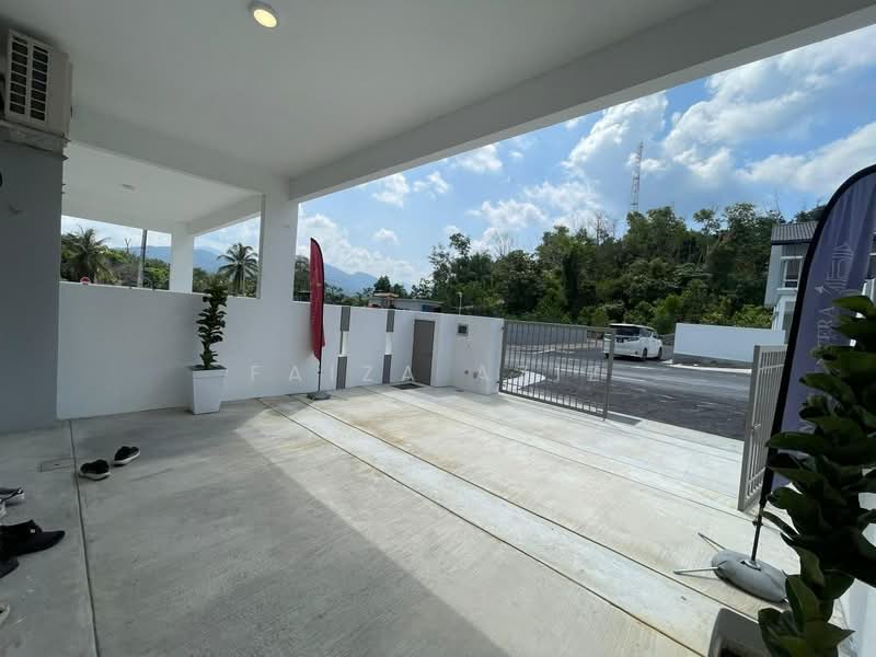 Rumah Teres untuk Dijual di Rawang (Selangor) - Faiza Aziz - Exterior - PropertyGuru.com.my