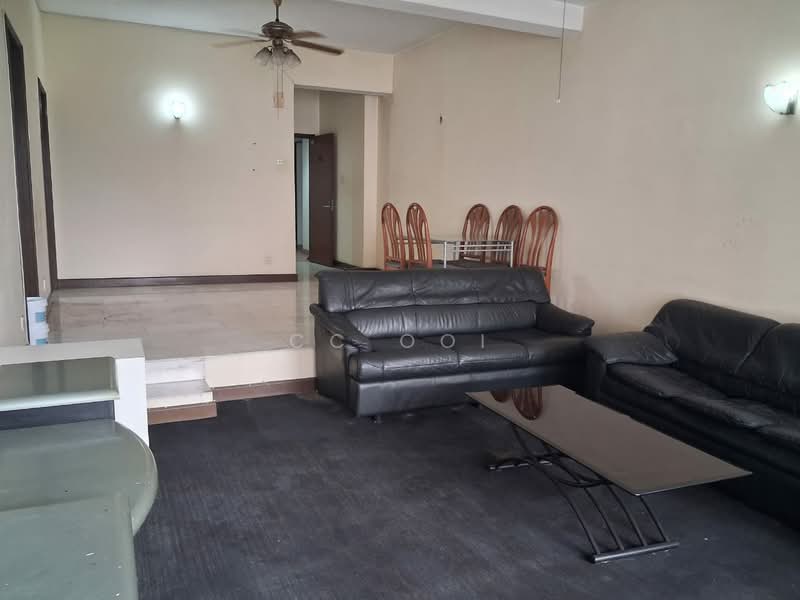 Kondominium untuk Dijual di Spring Villa Condominium - CC Ooi - Living Room - PropertyGuru.com.my