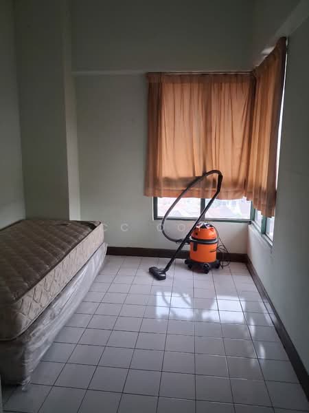 Kondominium untuk Dijual di Spring Villa Condominium - CC Ooi - Bedroom - PropertyGuru.com.my