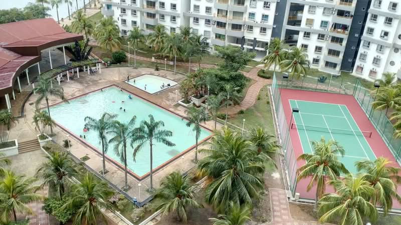 Condominium for Sale at Bay View Villas - Alicia Chan - Facilities - Tennis Court  - PropertyGuru.com.my
