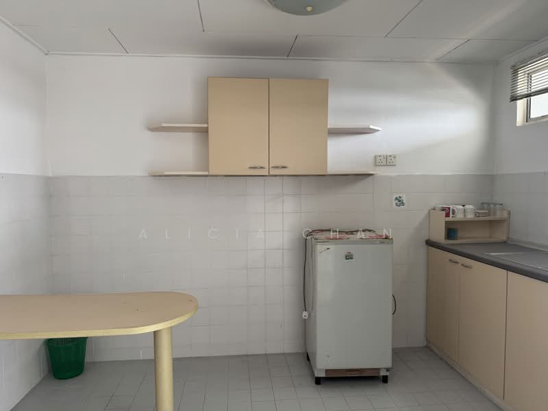 Condominium for Sale at Bay View Villas - Alicia Chan - Kitchen - PropertyGuru.com.my