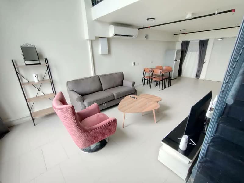 Servis Apartment untuk Dijual di Tamarind Suites - Azura Hariri - Living Room - PropertyGuru.com.my