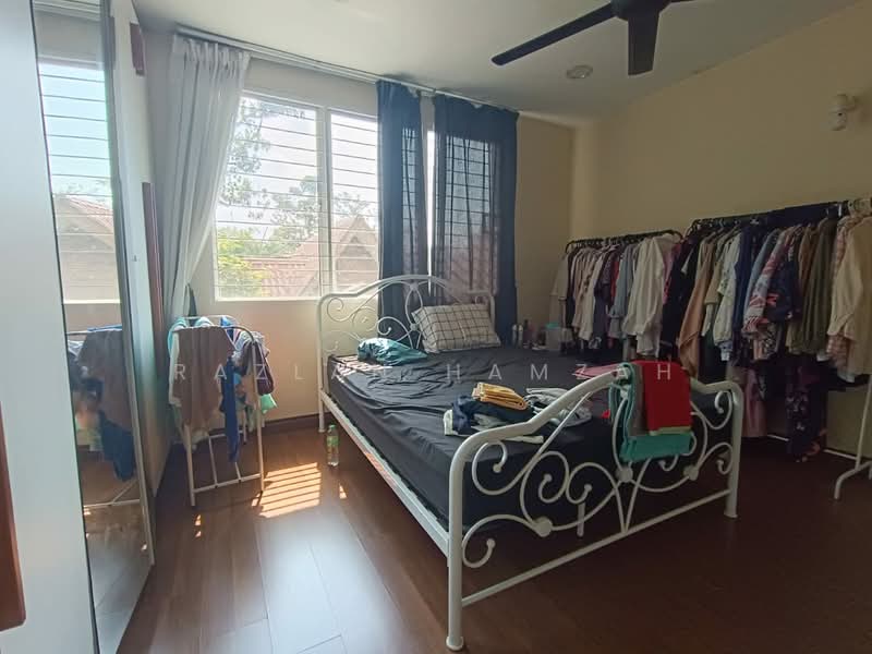 Rumah Banglo untuk Dijual di Kuang (Selangor) - Razlan Hamzah - Bedroom - PropertyGuru.com.my
