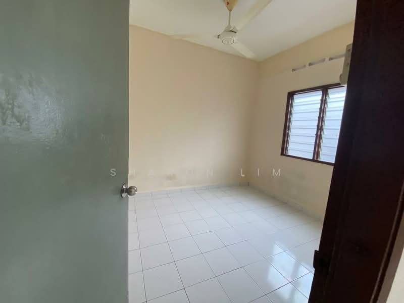 Pangsapuri untuk Disewa di Subang Perdana Goodyear Court 10 - Sharon Lim - bedroom - PropertyGuru.com.my