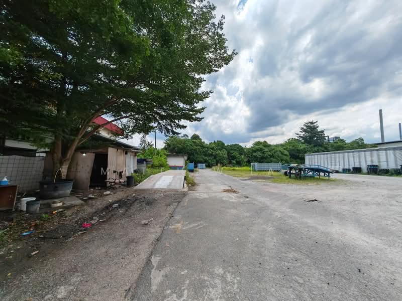 Warehouse for Sale in Semenyih (Selangor) - Matthew Lai - Exterior - PropertyGuru.com.my