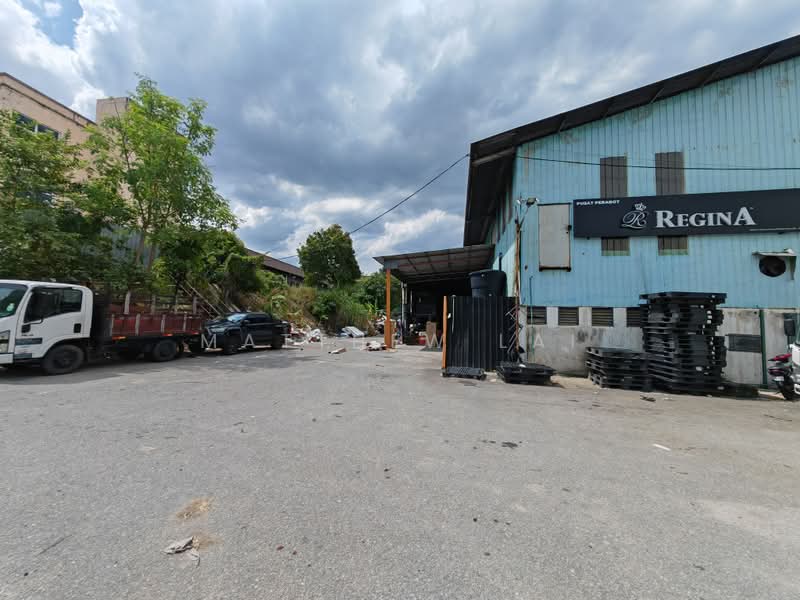 Warehouse for Sale in Semenyih (Selangor) - Matthew Lai - Exterior - PropertyGuru.com.my