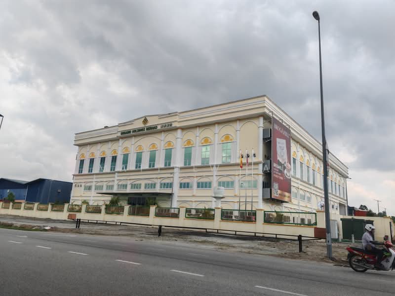 Warehouse for Sale in Semenyih (Selangor) - Matthew Lai - Exterior - PropertyGuru.com.my