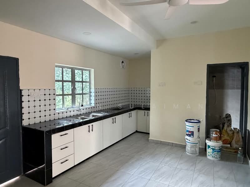 Rumah Teres untuk Dijual di Taman Angsamas (Rasah) - Yasmin Sulaiman - Kitchen - PropertyGuru.com.my