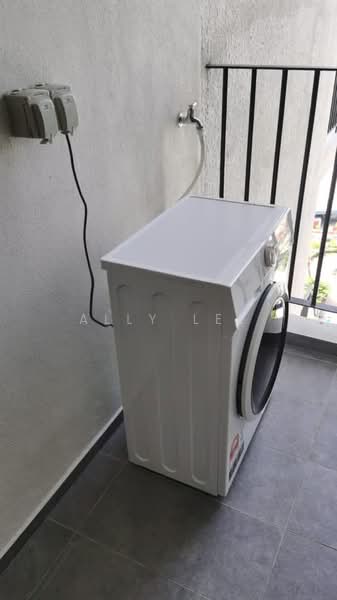 Servis Apartment untuk Disewa di Atwater : Service Residences - Ally Lee - Balcony - PropertyGuru.com.my