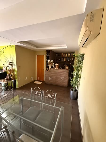 Kondominium untuk Dijual di Forest Green - Justin Chon - Dining Room - PropertyGuru.com.my