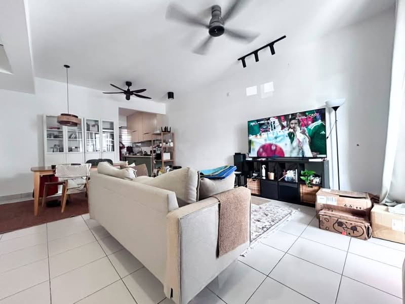 2-storey Terraced House for Sale in Bandar Bukit Raja (Klang) - Azmi . - Living Room - PropertyGuru.com.my