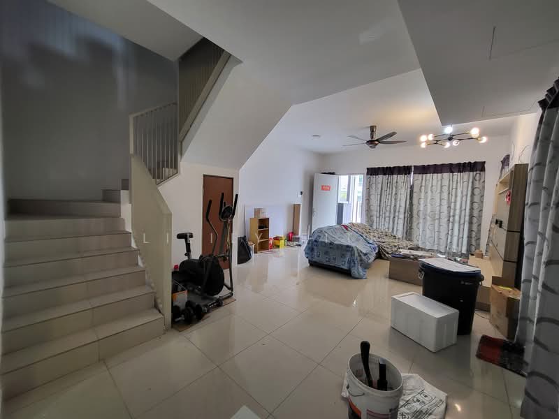 2-storey Terraced House for Sale in Bandar Tasik Puteri (Rawang) - Liliey Fitri - Living Room - PropertyGuru.com.my