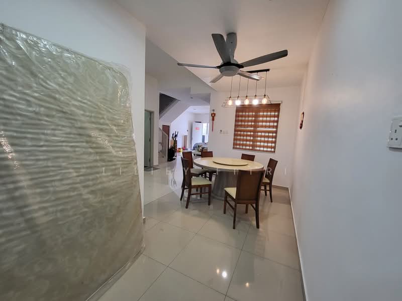 2-storey Terraced House for Sale in Bandar Tasik Puteri (Rawang) - Liliey Fitri - Dining Room - PropertyGuru.com.my