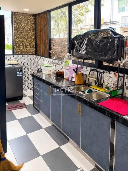Rumah Teres 2 Tingkat untuk Disewa di Puncak Alam (Selangor) - Kings Soe - Kitchen - PropertyGuru.com.my