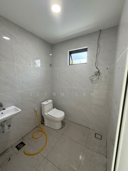 Bungalow for Sale in Taman Kebun Teh (Johor Bahru) - Elynn Lam - Bathroom - PropertyGuru.com.my