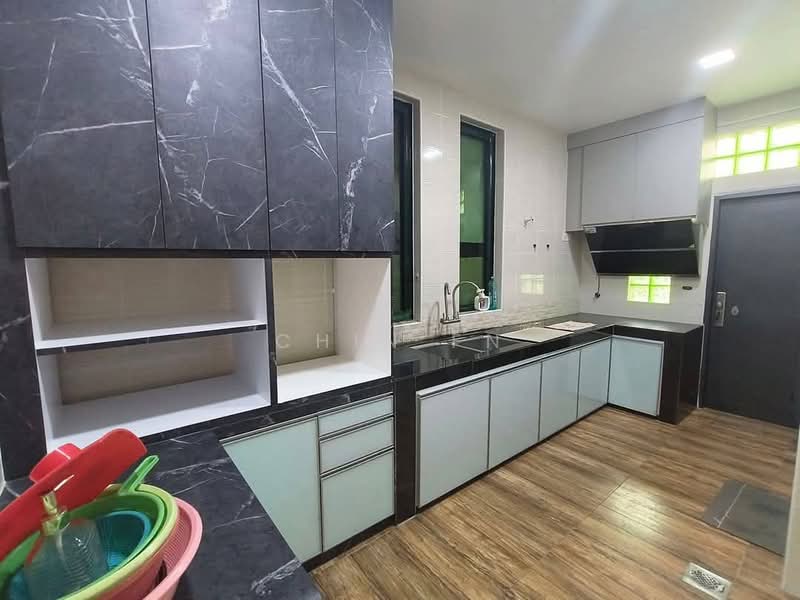 2-storey Terraced House for Sale in Taman Seri Selendang (Batu Berendam) - CHIN FN - Kitchen - PropertyGuru.com.my