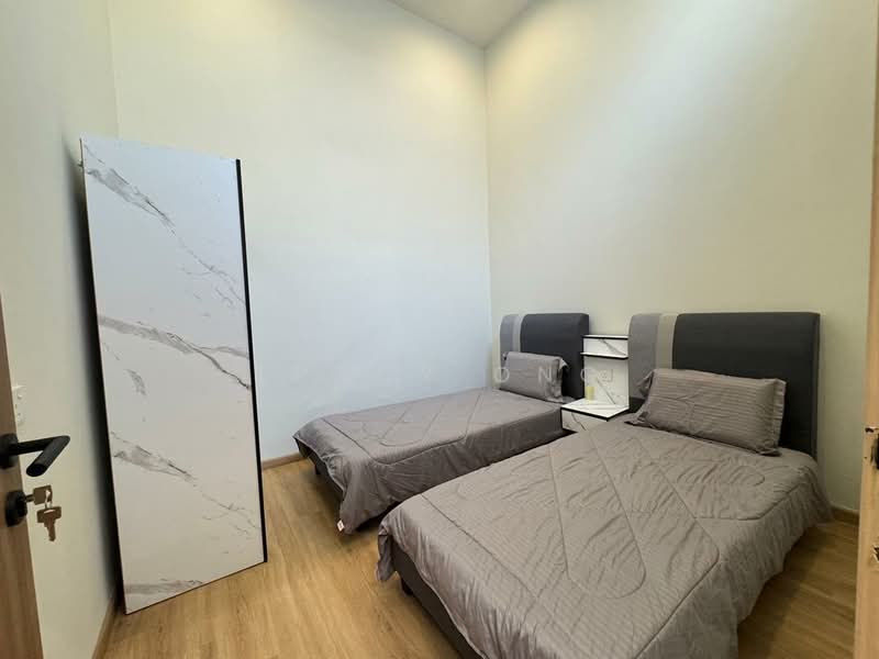 Rumah Teres 1 Tingkat untuk Dijual di Taman Bunga Sejati (Rantau) - Tracy Ong - PropertyGuru.com.my