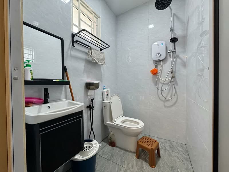 Rumah Teres 1 Tingkat untuk Dijual di Taman Bunga Sejati (Rantau) - Tracy Ong - PropertyGuru.com.my