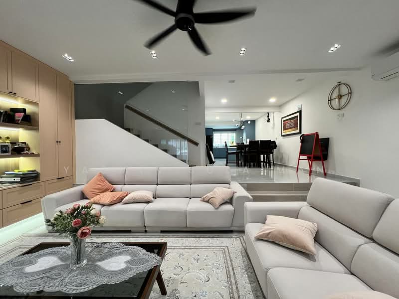 Rumah Teres untuk Dijual di Lembah Keramat (Ulu Kelang) - Yasmin Sulaiman - Living Room - PropertyGuru.com.my