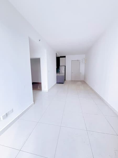 Servis Apartment untuk Dijual di The Amber Residence @ TwentyFive.7 - Felix Wong - Living Room - PropertyGuru.com.my