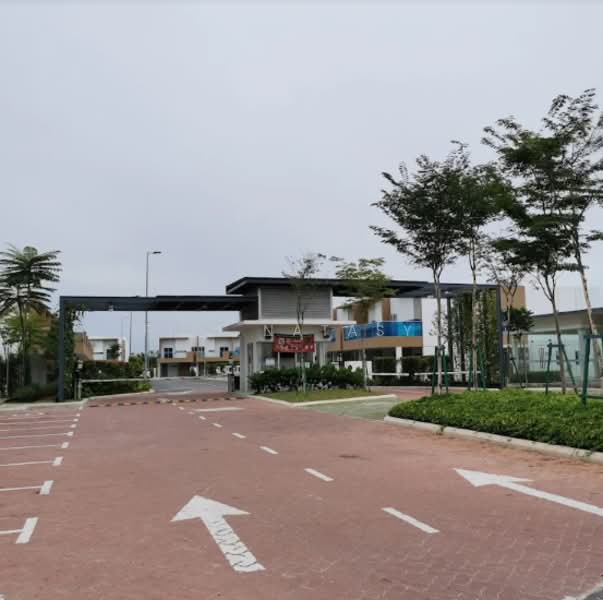 Townhouse for Sale in Dengkil (Selangor) - Fifi Natasya - Exterior - PropertyGuru.com.my