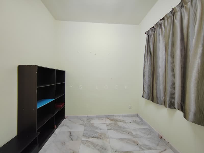 Rumah Banglo untuk Disewa di Taman Sri Pulai (Sikamat) - YS Lock - Interior - PropertyGuru.com.my