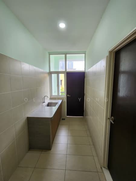 Townhouse for Sale in Petaling Jaya (Selangor) - Olivia Yong - Corridor - PropertyGuru.com.my