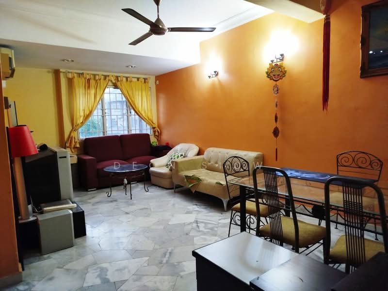 Townhouse for Rent in Bukit Jalil (Kuala Lumpur) - Deon Siow - Living Room - PropertyGuru.com.my