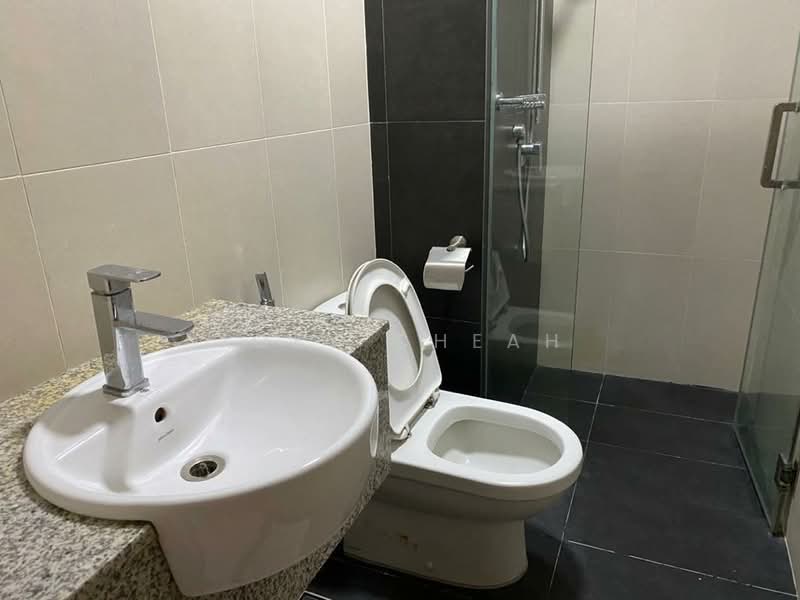 Condominium for Rent at Vertiq - Joey Cheah - Bathroom - PropertyGuru.com.my