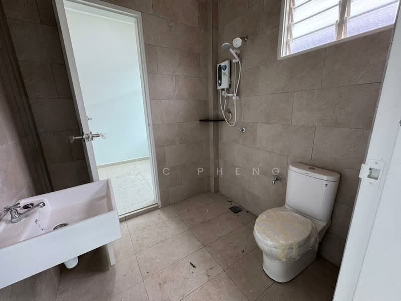 Rumah Teres untuk Disewa di Melaka City (Melaka) - Vinc Pheng - Bathroom - PropertyGuru.com.my