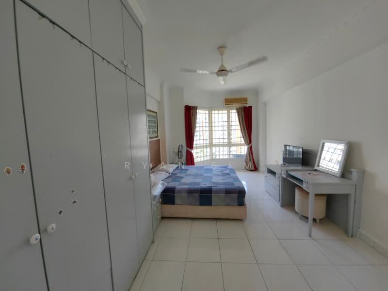 Condominium for Rent at Gold Coast Resort Condominium - Ryan Sim - Bedroom - PropertyGuru.com.my