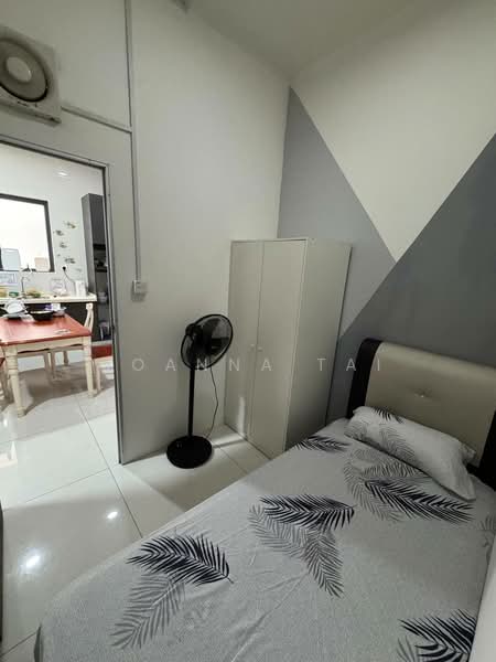 Condominium for Rent at Bay Point @ Country Garden Danga Bay - Joanna Tai - Bedroom - PropertyGuru.com.my