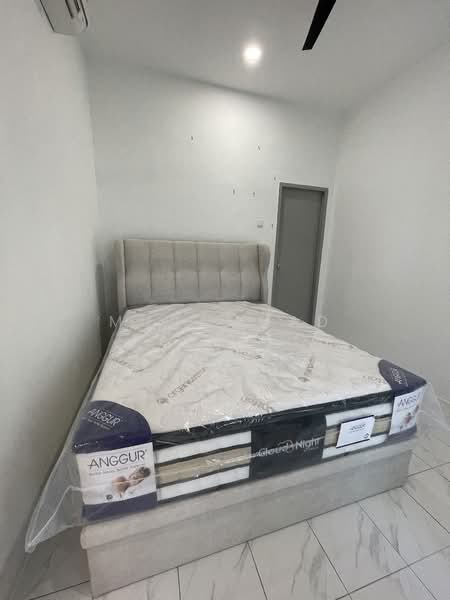 Rumah Teres 1 Tingkat untuk Disewa di Taman Bakti YNS (Labu) - Muhammad Taufeeq - Bedroom - PropertyGuru.com.my