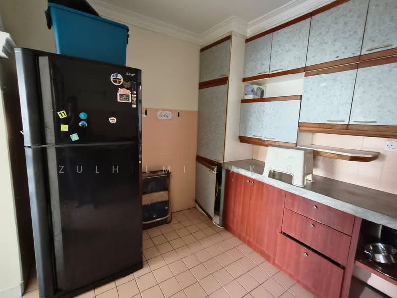 Condominium for Sale at Pantai Hillpark 5 - Zulhilmi Zakaria - Kitchen - PropertyGuru.com.my