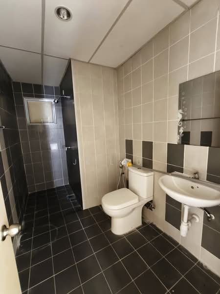 Service Residence for Sale at Koi Kinrara - JK Lau - Bathroom - PropertyGuru.com.my