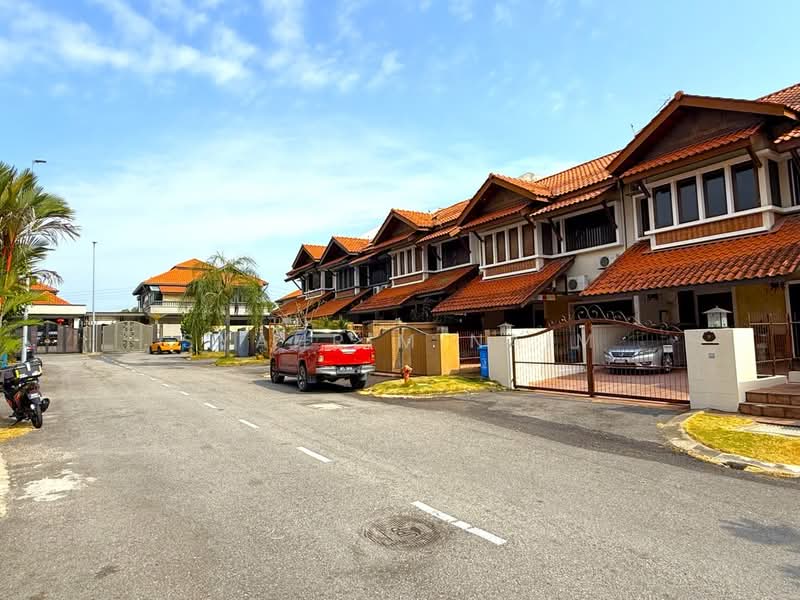 Rumah Teres untuk Dijual di Bukit Rahman Putra (Sungai Buloh) - Syahrim Naim - Exterior - PropertyGuru.com.my