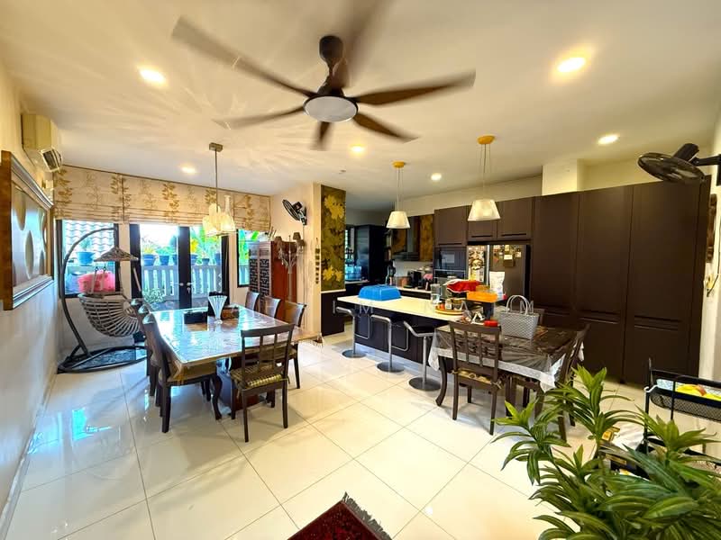 Rumah Teres untuk Dijual di Bukit Rahman Putra (Sungai Buloh) - Syahrim Naim - Dining Room - PropertyGuru.com.my