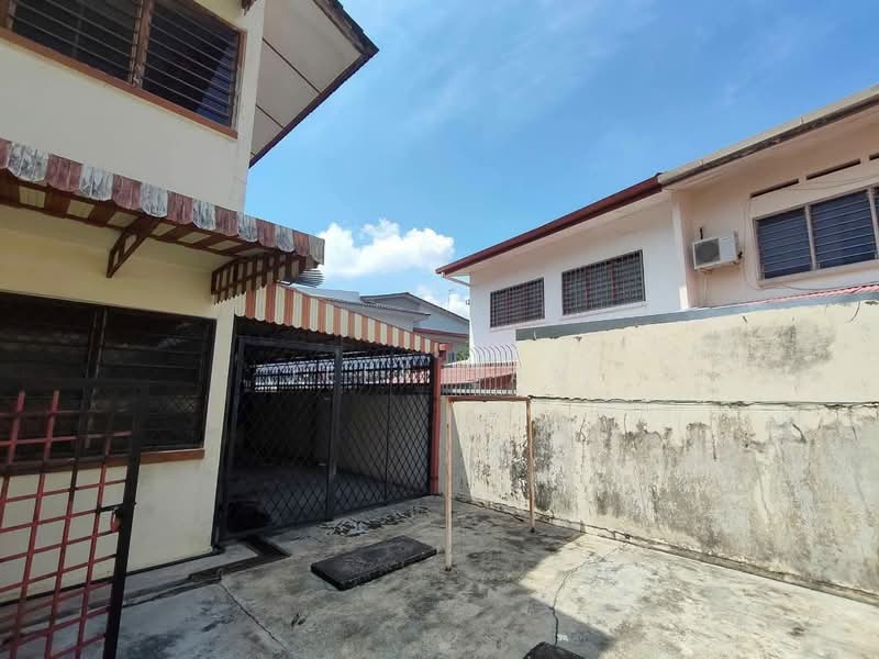 Semi-Detached House for Sale in Taman Mansion (Ipoh) - Jeff Tan - Exterior - PropertyGuru.com.my