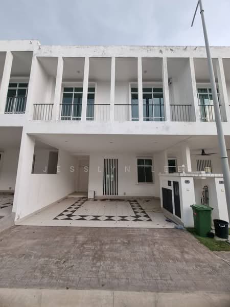Rumah Teres 2 Tingkat untuk Dijual di Eco Majestic (Semenyih) - Jesslyn Lee - Exterior - PropertyGuru.com.my