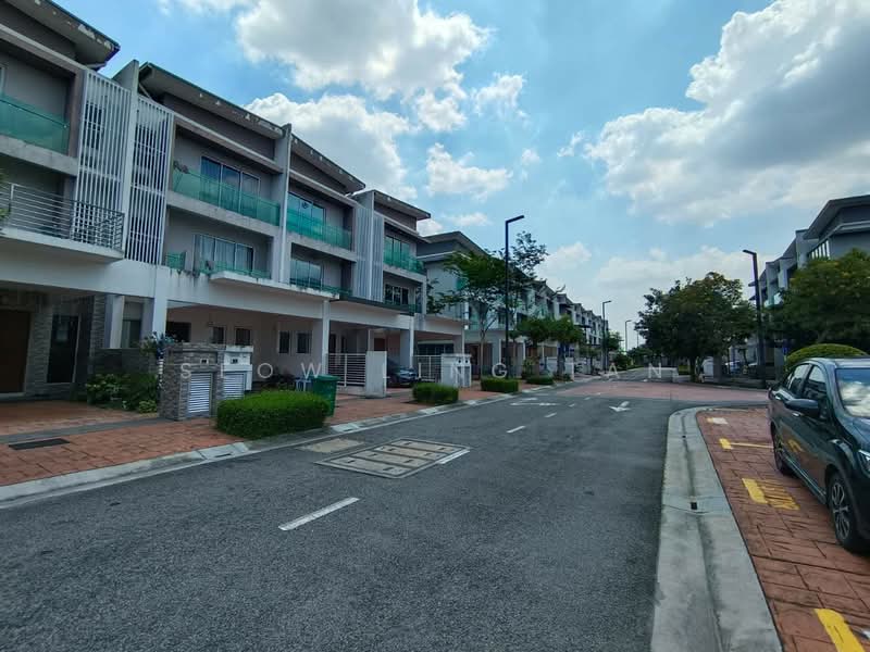 3-storey Terraced House for Rent in Usj 8 (Subang Jaya) - Seow Ling Tan - Exterior - PropertyGuru.com.my