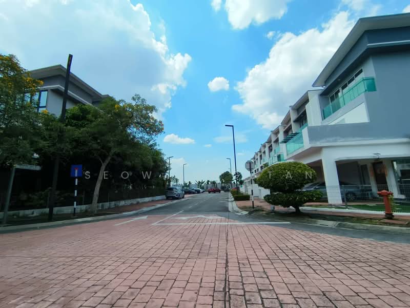 3-storey Terraced House for Rent in Usj 8 (Subang Jaya) - Seow Ling Tan - Exterior - PropertyGuru.com.my