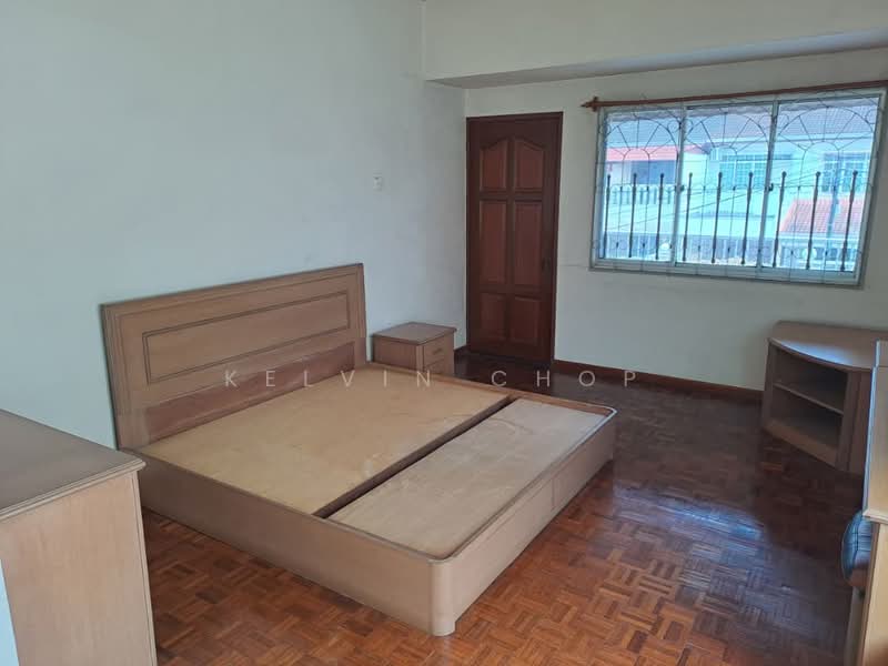 Semi-Detached House for Sale in Taman Pelangi (Johor Bahru) - Kelvin Chop - Bedroom - PropertyGuru.com.my